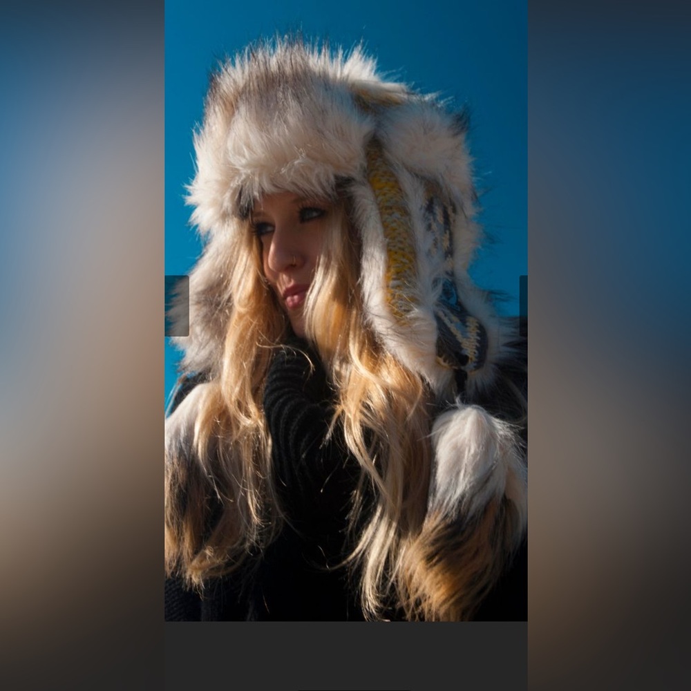 Grizzly-
Faux Fur Winter Hat with Ear Flaps for Men & Women…